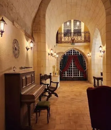 Chateau De La Voloniere 度假居
